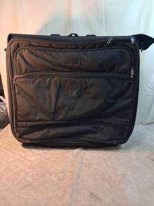 lot 91 image: Travelpro Garment Bag Luggage Carry-On