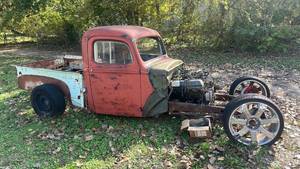 lot 116 image: 1947 ford Pickup Truck Project with 460 ford 37k miles and tranny  Engine, Chassis and Body Parts