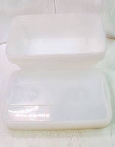 lot 39767 image: Plastic Containers Storage Bins with Lids, 6 Pack, 13.5Lx7.5Wx4.5T inch. - Retail $10
