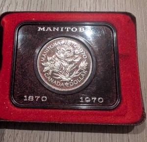 lot 519 image: 1970 Canada Manitoba Centennial $1 Coin  Original Display Case