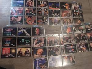 lot 856 image: Star Trek The Next Generation Episode Collection 45 ct Season One Trading Card Lot 7