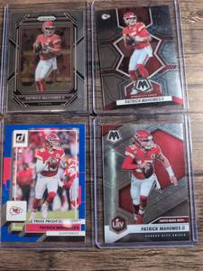lot 1002 image: Panini Patrick Mahomes II Football Card Lot of 4 Prizm Mosaic Donruss 2021-2022
