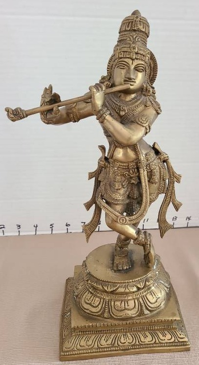 lot 1004 image: Lord Krishna solid brass statue playing the flute, 12in tall, made in India