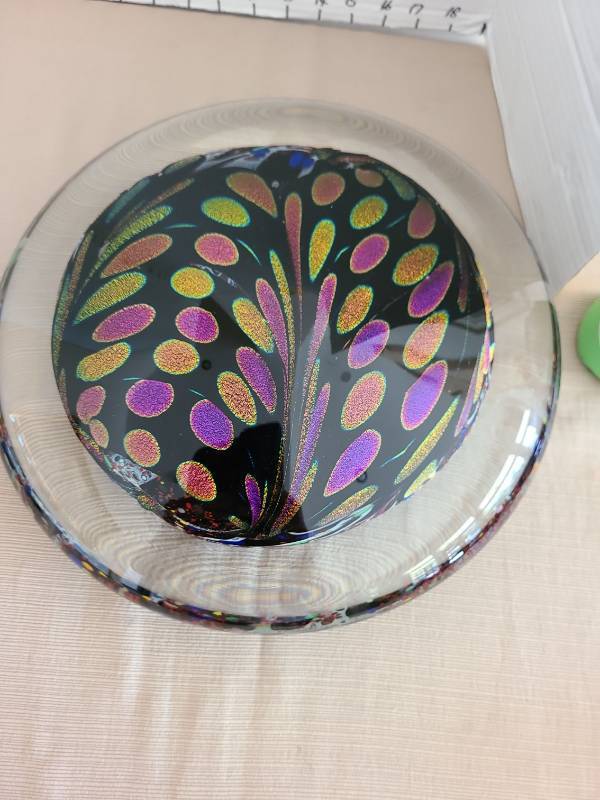 lot 1010 image: Rollin Karg hand-blown art glass, 12in round, very beautiful, heavy.