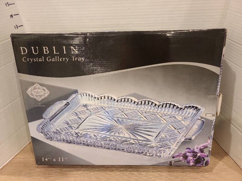 lot 1030 image: Shannon Crystal by Godinger Dublin Crystal Gallery Tray 14 x 11 in