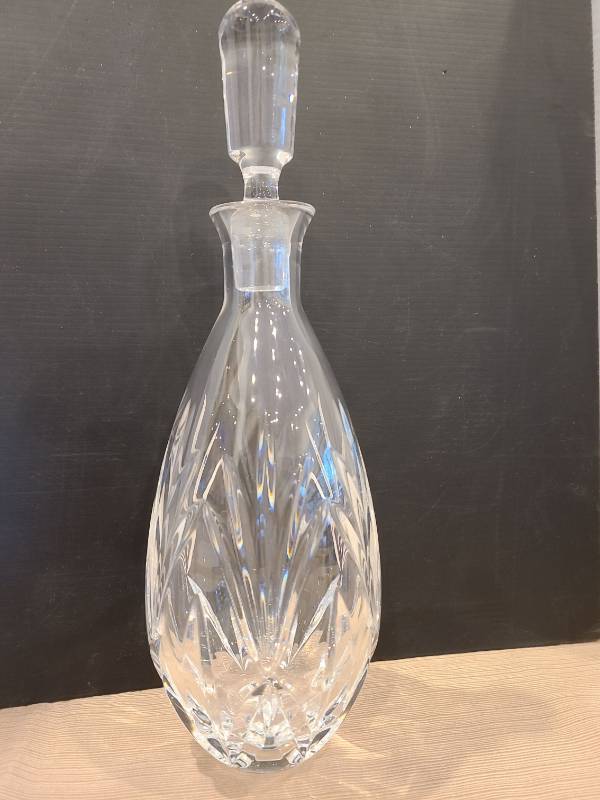 lot 1032 image: Marquis by Waterford liquor decanter