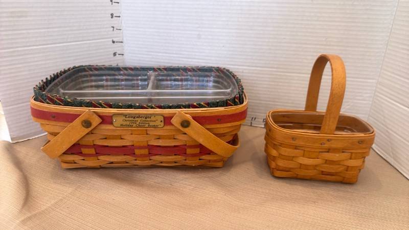 lot 1080 image: Longaberger Holiday Cheer Basket 1996 Christmas Collection with Small Basket