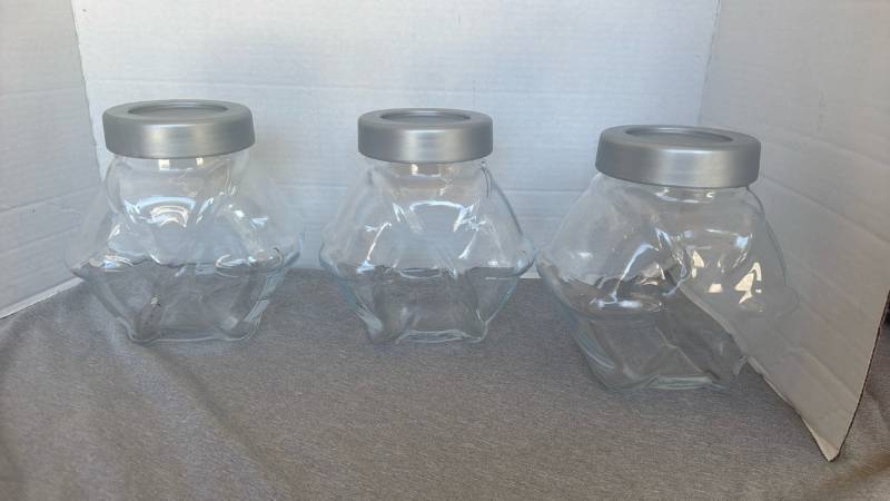 lot 1231 image: Set of 3 glass Clear Storage Jars lids