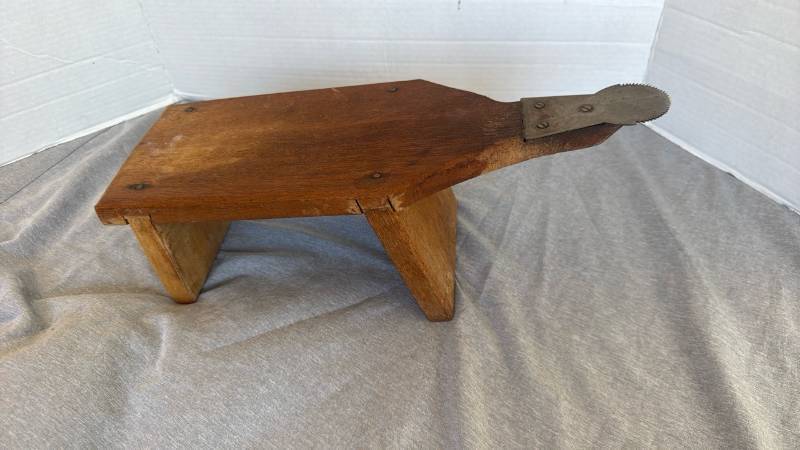 lot 1261 image: Traditional wooden coconut grater stool 6x16x6