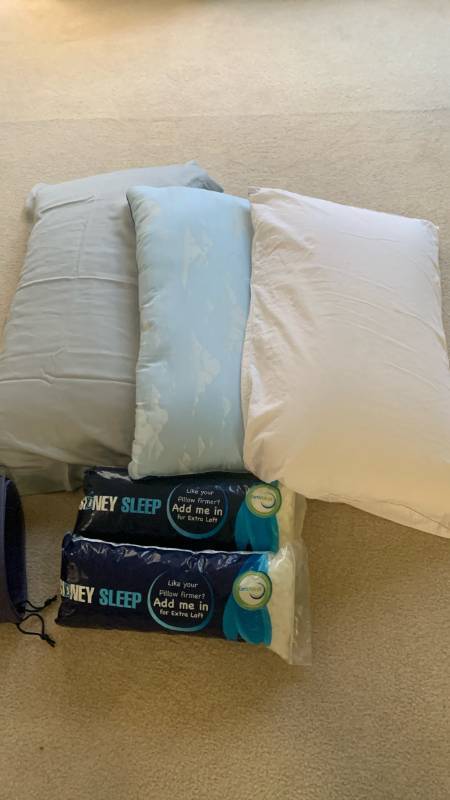 lot 1463 image: Bed Pillows and foam filler
