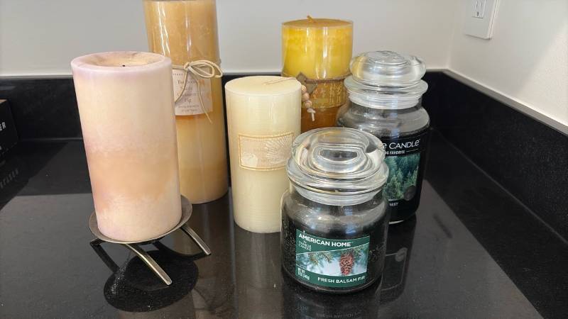 lot 1624 image: Candles