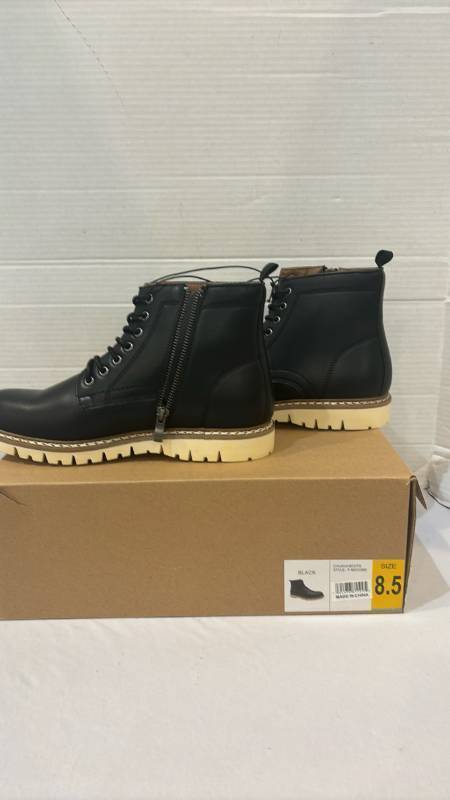 lot 1723 image: Chukka Boots Black Size 8.5 Style P-BROOME
