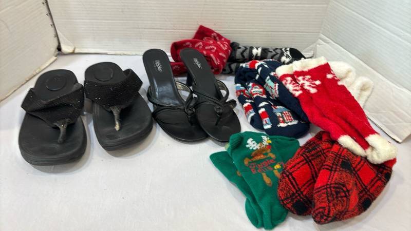 lot 1725 image: Holiday Socks with Black Sandals 6.5 7