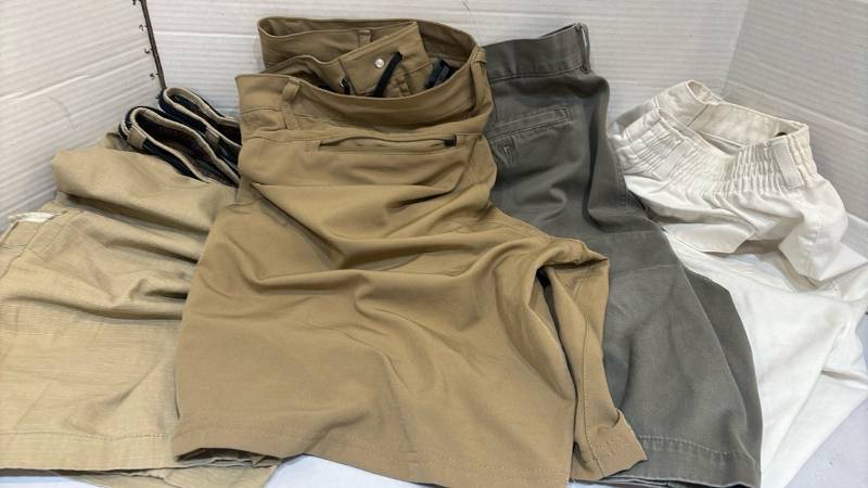 lot 1733 image: Mens shorts - sizes 36 and 38