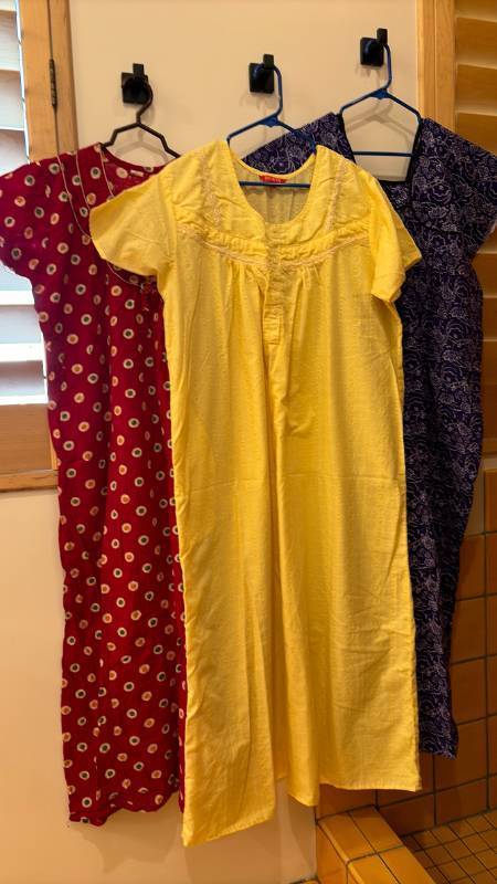 lot 1772 image: Lot of 3 Womens Long Nightgowns Assorted Prints