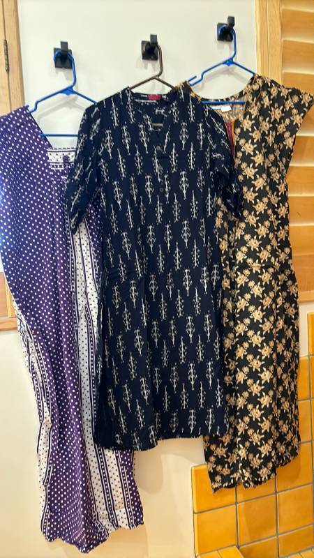 lot 1775 image: Lot of 3 Long Garments Navy Purple and Black Printed Pieces
