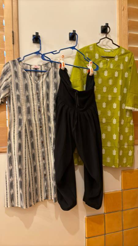 lot 1776 image: Womens Kurta Clothing Lot of 3