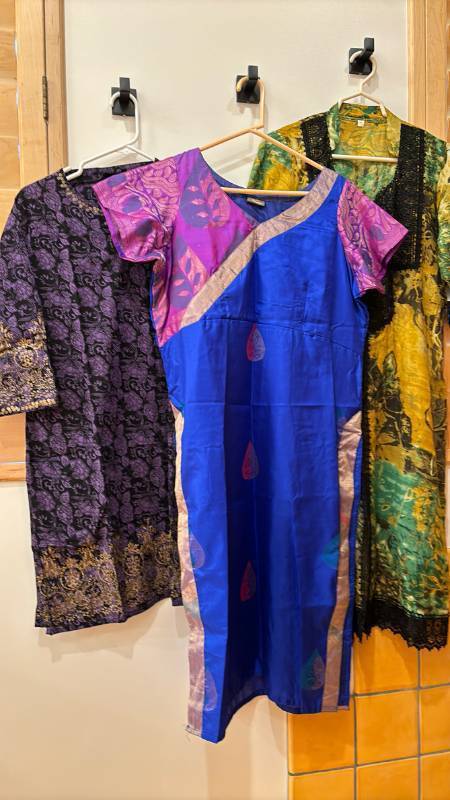 lot 1790 image: Womens Tunic Top Lot of 3 Pieces