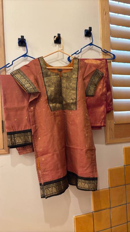 lot 1815 image: Salwar Kameez 2- Piece Set and Kurta Pants Dupatta