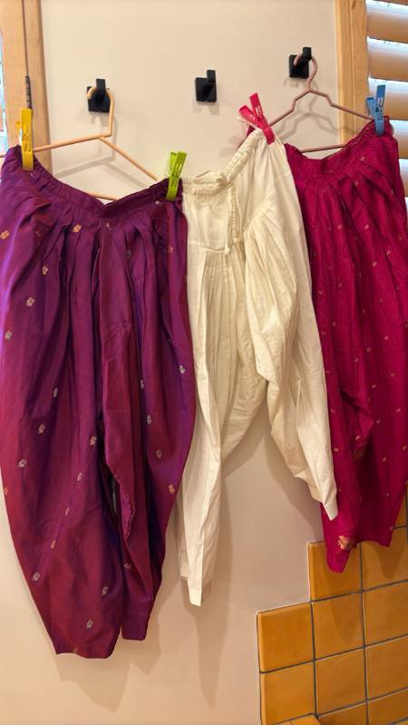 lot 1816 image: Lot of 3 Pants