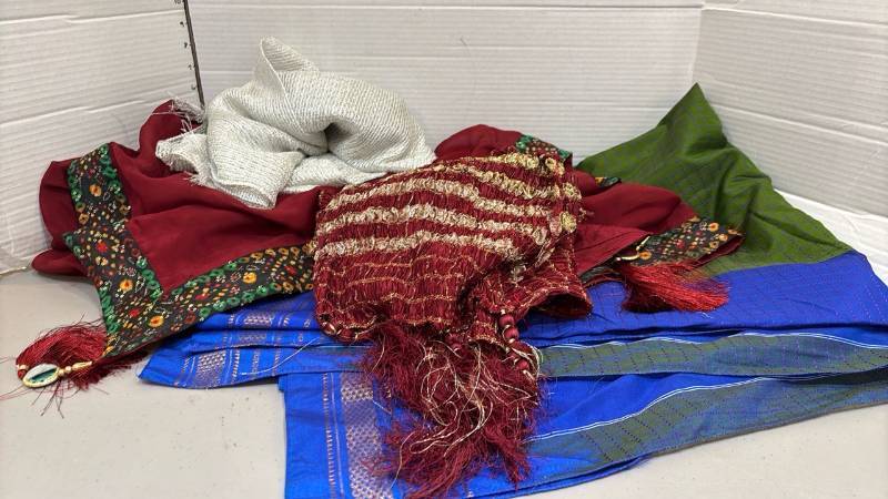 lot 1821 image: Lot of Assorted Fabric Textiles and Scarves in Red, Blue, Green and Off-White