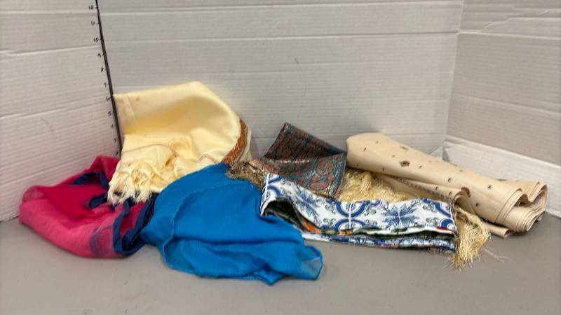 lot 1823 image: Lot of 6 Assorted Fabric Scarves and Shawls with Fringe