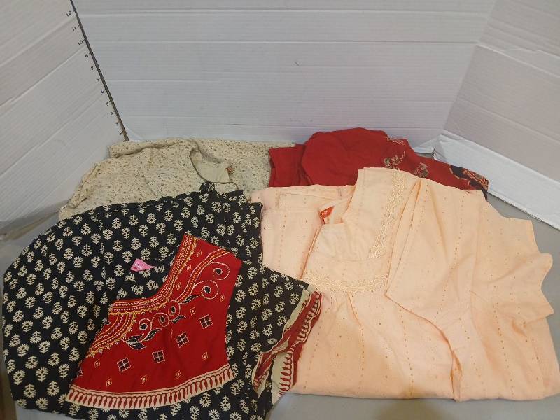 lot 1837 image: Ladies house dresses  Bright Line Belle Juliet XL XXL