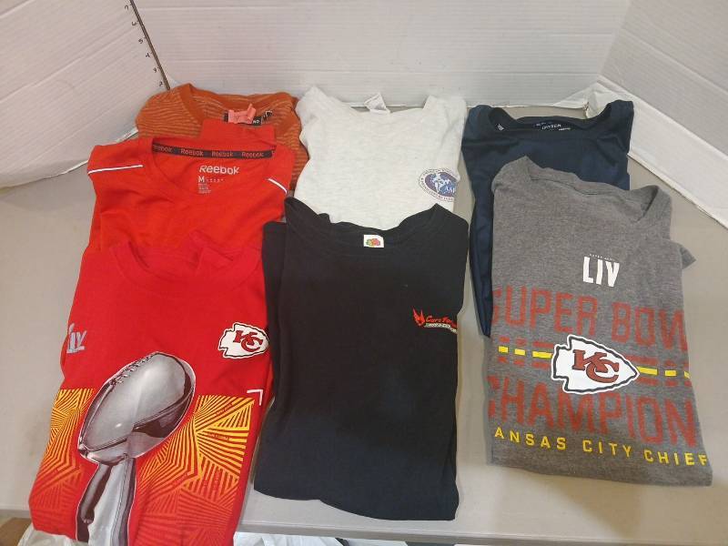 lot 1841 image: Mens mLG Lot of Assorted T-Shirts Incl. Reebok M Kansas City Chiefs Super Bowl LIV