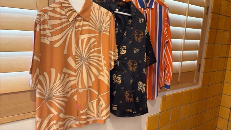 lot 1899 image: Mens shirts