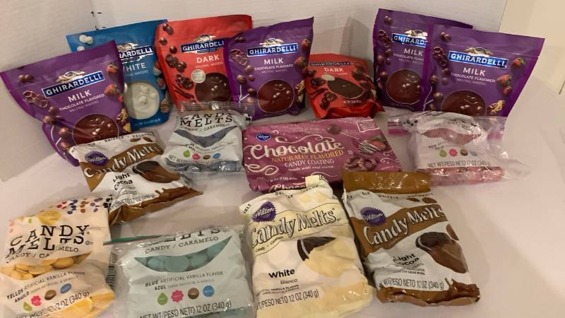 lot 2015 image: Mixed Lot Ghirardelli Melting Wafers, Wilton Candy Melts, Kroger Candy Coating