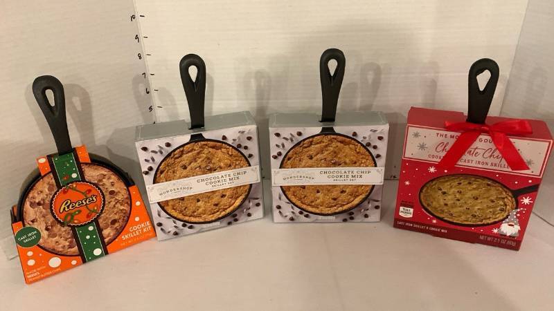 lot 2023 image: Lot of 4 Cookie Skillet Kits Reeses Wondershop Nestle Toll House Cast Iron