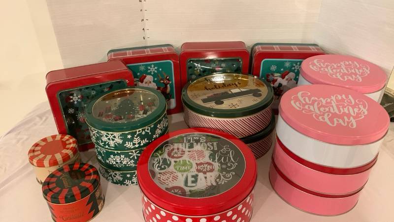 lot 2029 image: Assorted Christmas and Valentines Day Tin Lot Round and Square Holiday Designs