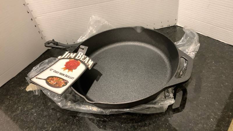 lot 2091 image: Jim Beam 12 Inch Cast Iron Skillet