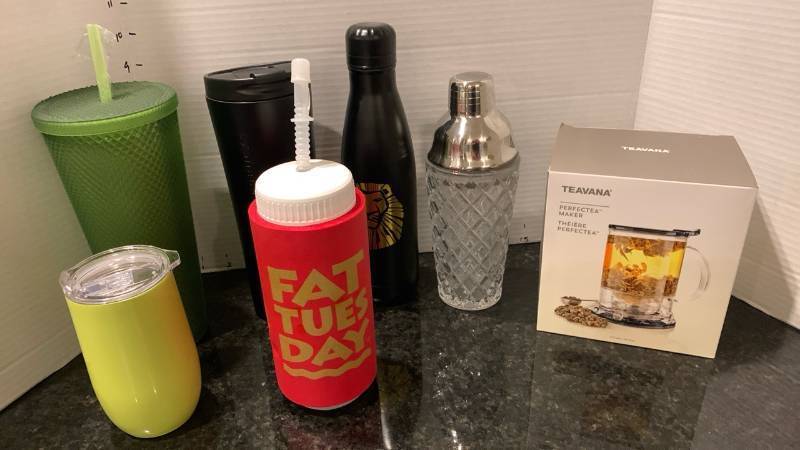 lot 2094 image: Travel cups, Teavana tea maker  and shaker mixer