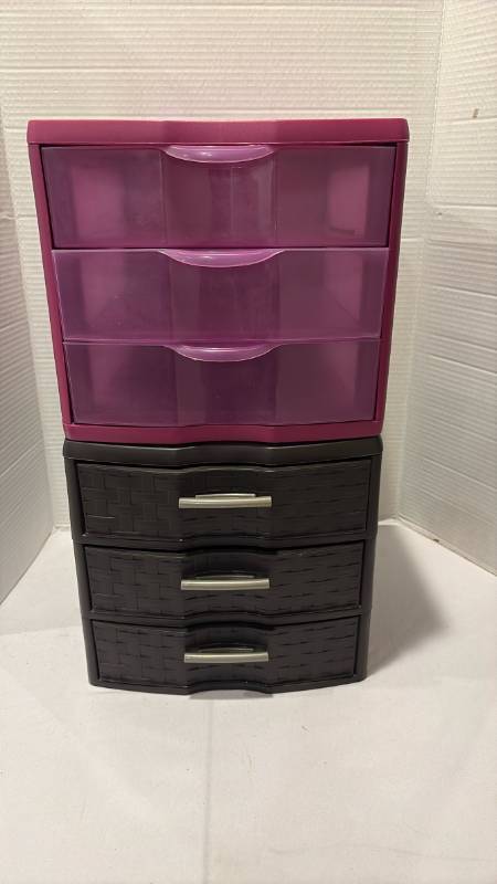 lot 2137 image: Organizing drawers