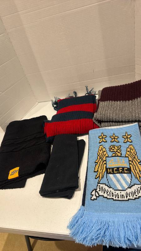 lot 2327 image: Lot of 5 Scarves Including Manchester City M.C.F.C. Crest Scarf