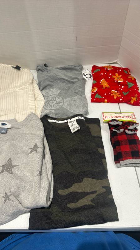 lot 2361 image: Old Navy PINK Sweater Tee, Pet and Owner Socks Size M and more