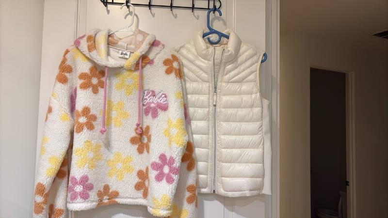 lot 2441 image: Barbie pullover and Gap vest