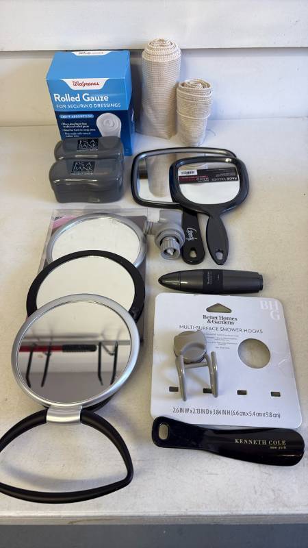 lot 3016 image: Hand mirrors, gauze and more
