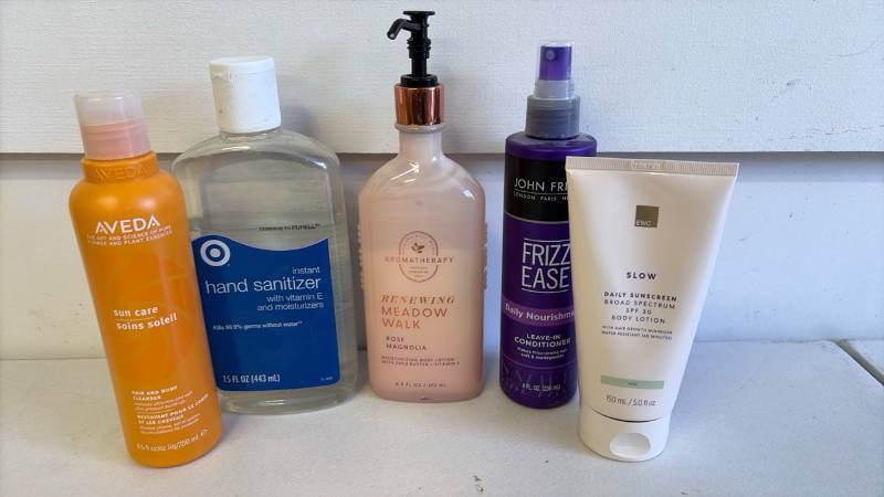 lot 3017 image: Lotion, hair care and more