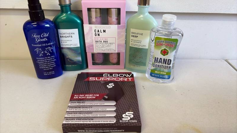 lot 3026 image: Lotion and more