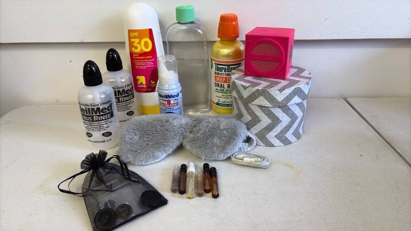 lot 3045 image: Baby oil, oral rinse and more