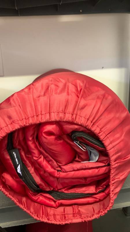 lot 3095 image: Ozark Trail Sleeping Bag