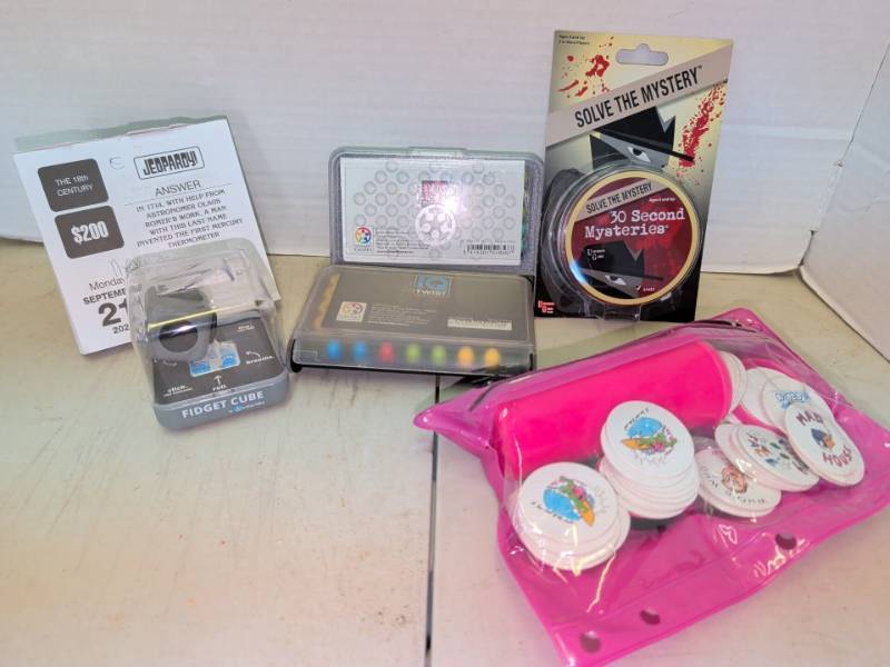 lot 3102 image: Lot of Games Smart Games IQ Twist, Fidget Cube, 30 Second Mysteries