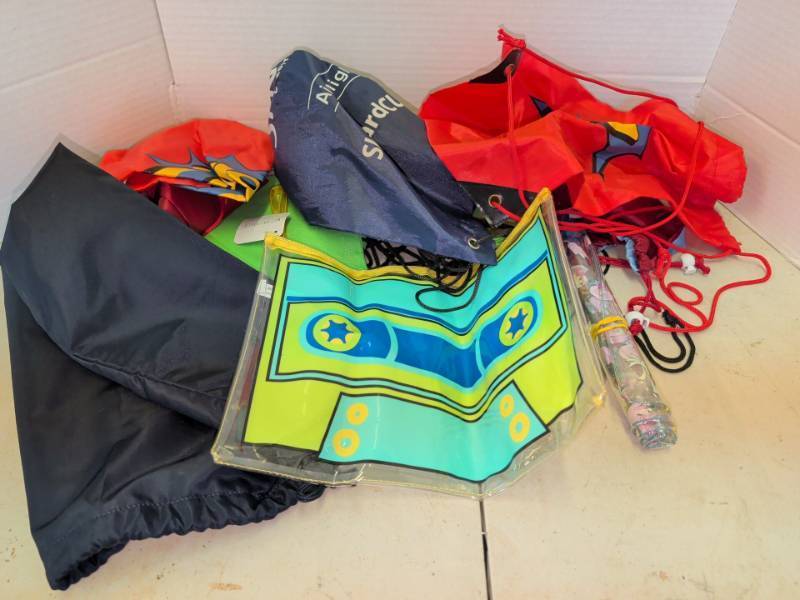 lot 3210 image: Mixed Lot of Drawstring and reusable bags