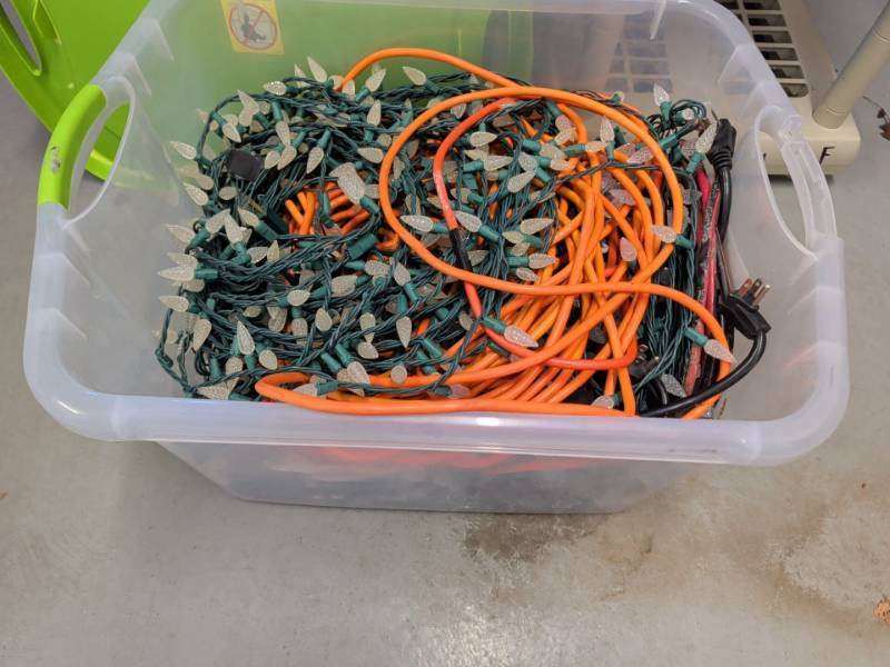lot 3219 image: Mixed Lot Green Wire Christmas String Lights and Orange Extension Cords