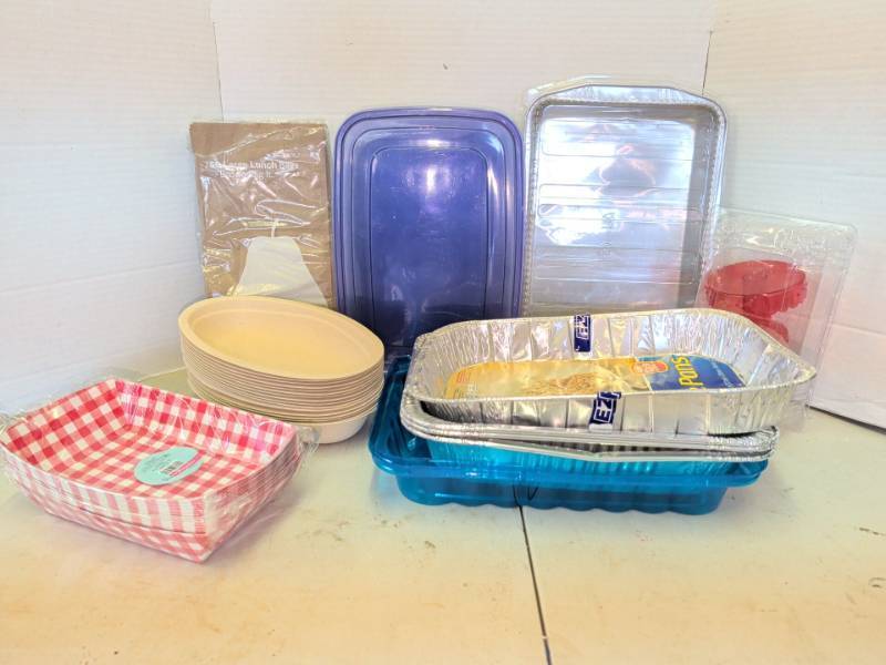 lot 3304 image: Disposable Party Serveware Lot Lunch Bags, Foil Pans, Paper Food Trays, Oval Plates