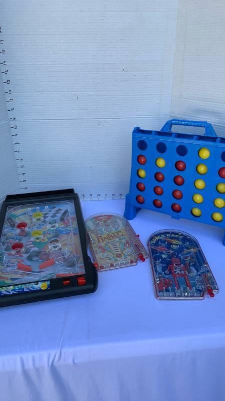 lot 3417 image: Schylling Tabletop Pinball Games Lot Hi-Score Pinball and Space Race