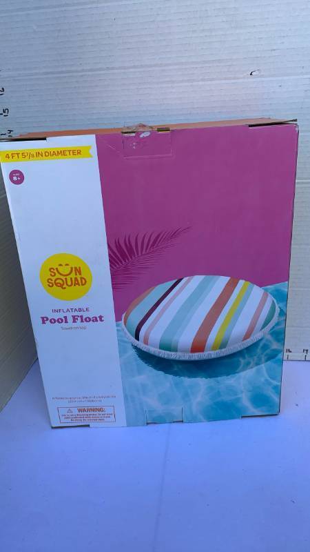 lot 3420 image: Sun Squad Inflatable Pool Float 4 ft 5 78 in Diameter with Towel on Top