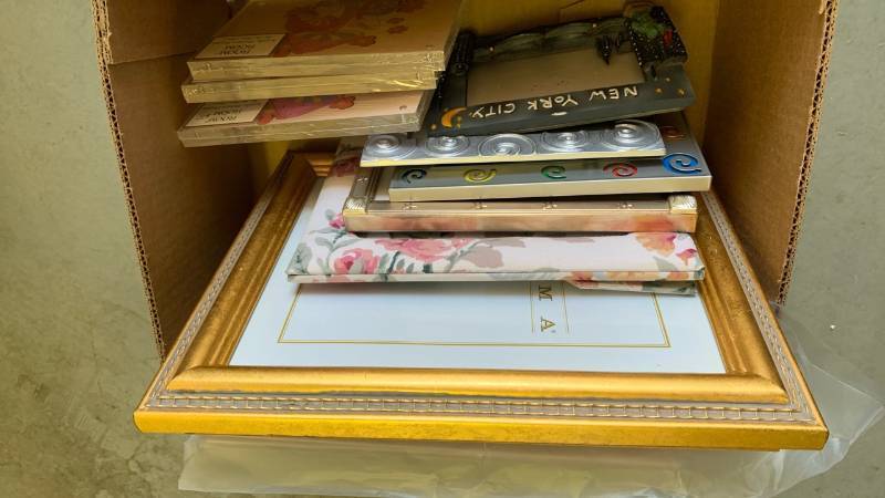 lot 3450 image: Picture frames